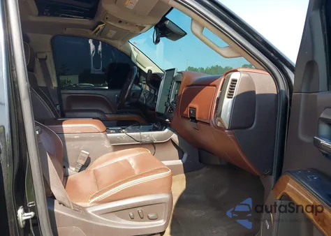 2015 Chevrolet Silverado 2500Hd High Country из США, поврежденный, VIN 1GC1KXE84FF542424